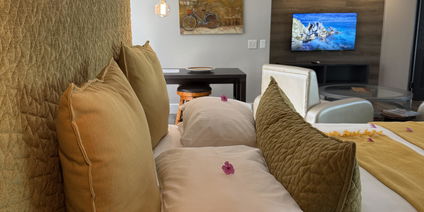 Suite 11 Honeymoon Garden Suite 