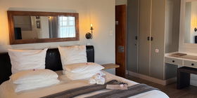 Room 3 Double or Twin Room with Sea View 