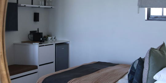Room 4 Double or Twin Room with Sea View