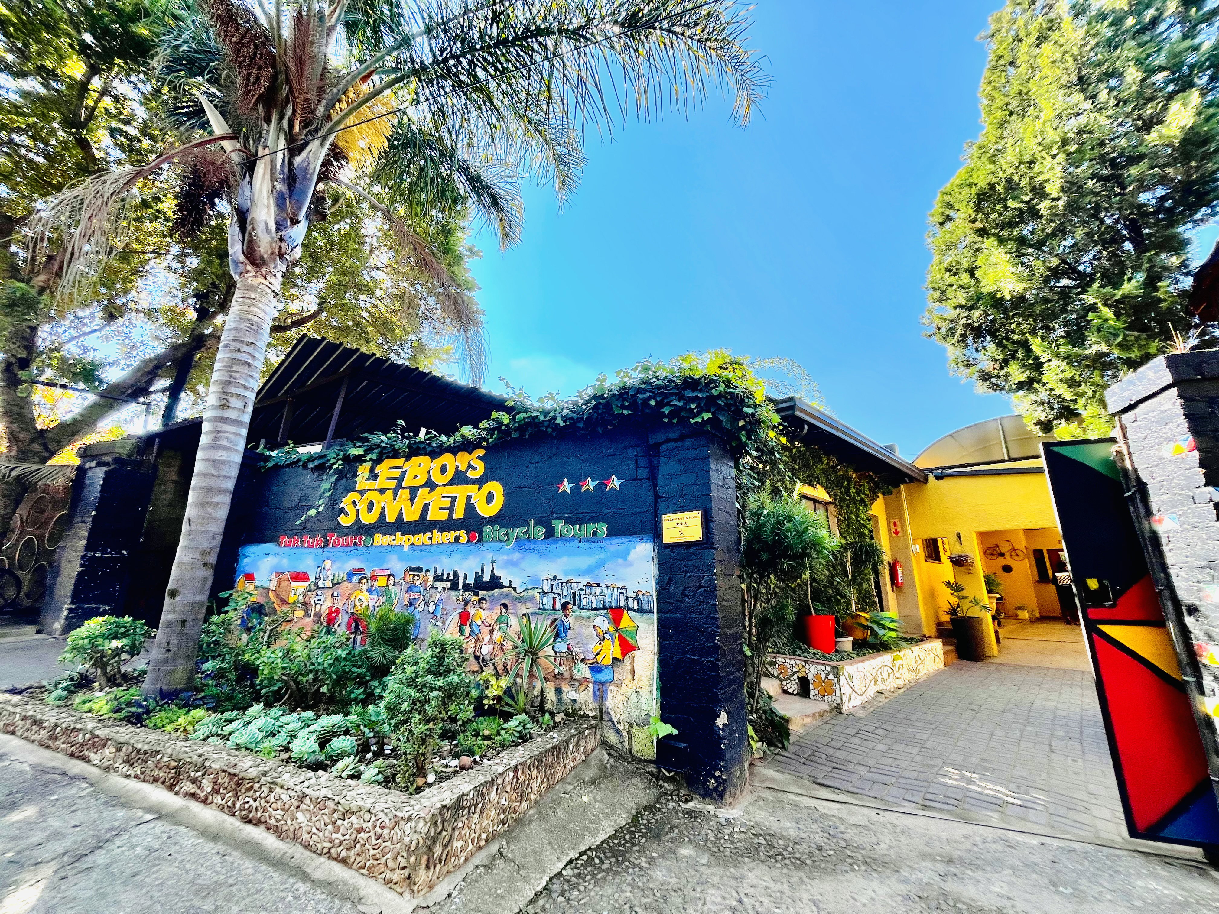 Comfortable accommodation at Lebo's Soweto Backpackers offering private rooms, dormitories and camping in Soweto.