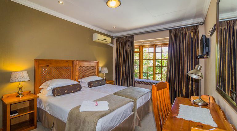 Luxury double room with air conditioner Luxury double room with air conditioner