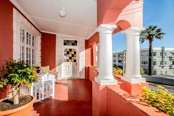 balcony