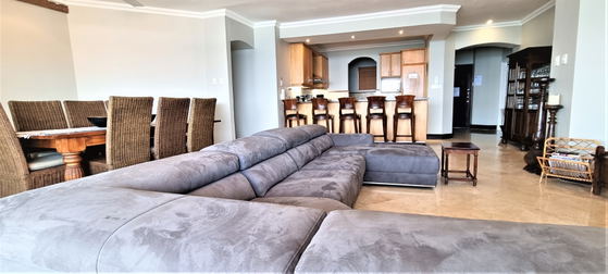 Lounge area