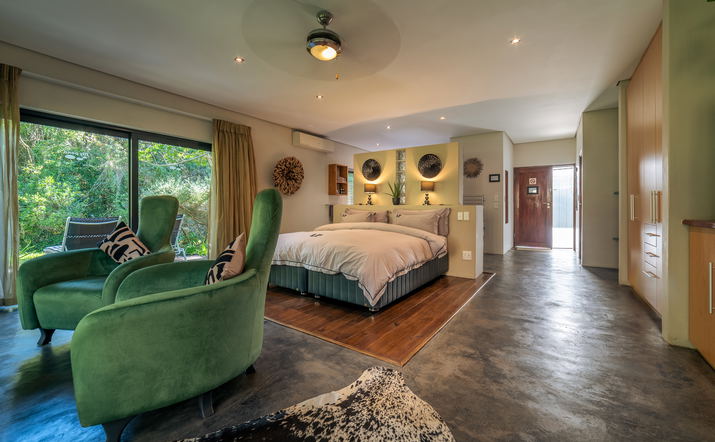 Honeymoon Suite