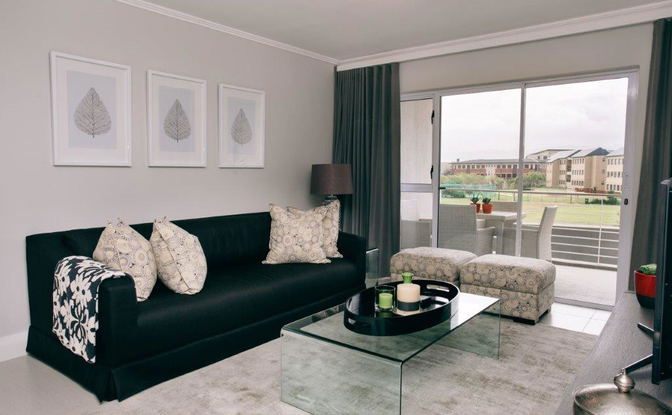 Silvertree Apartment with Balcony (2 Bedroom)
