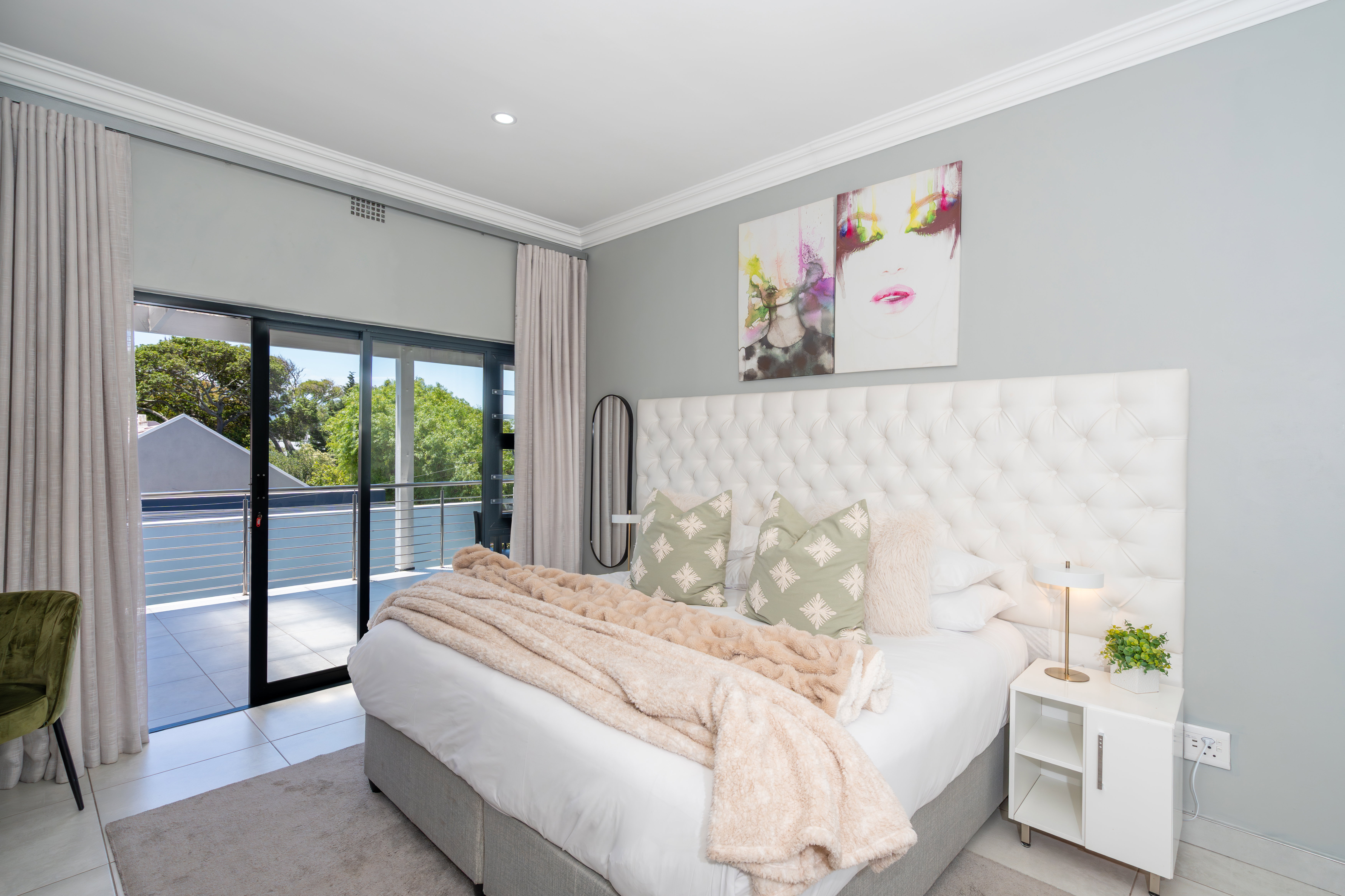 Protea King Suite