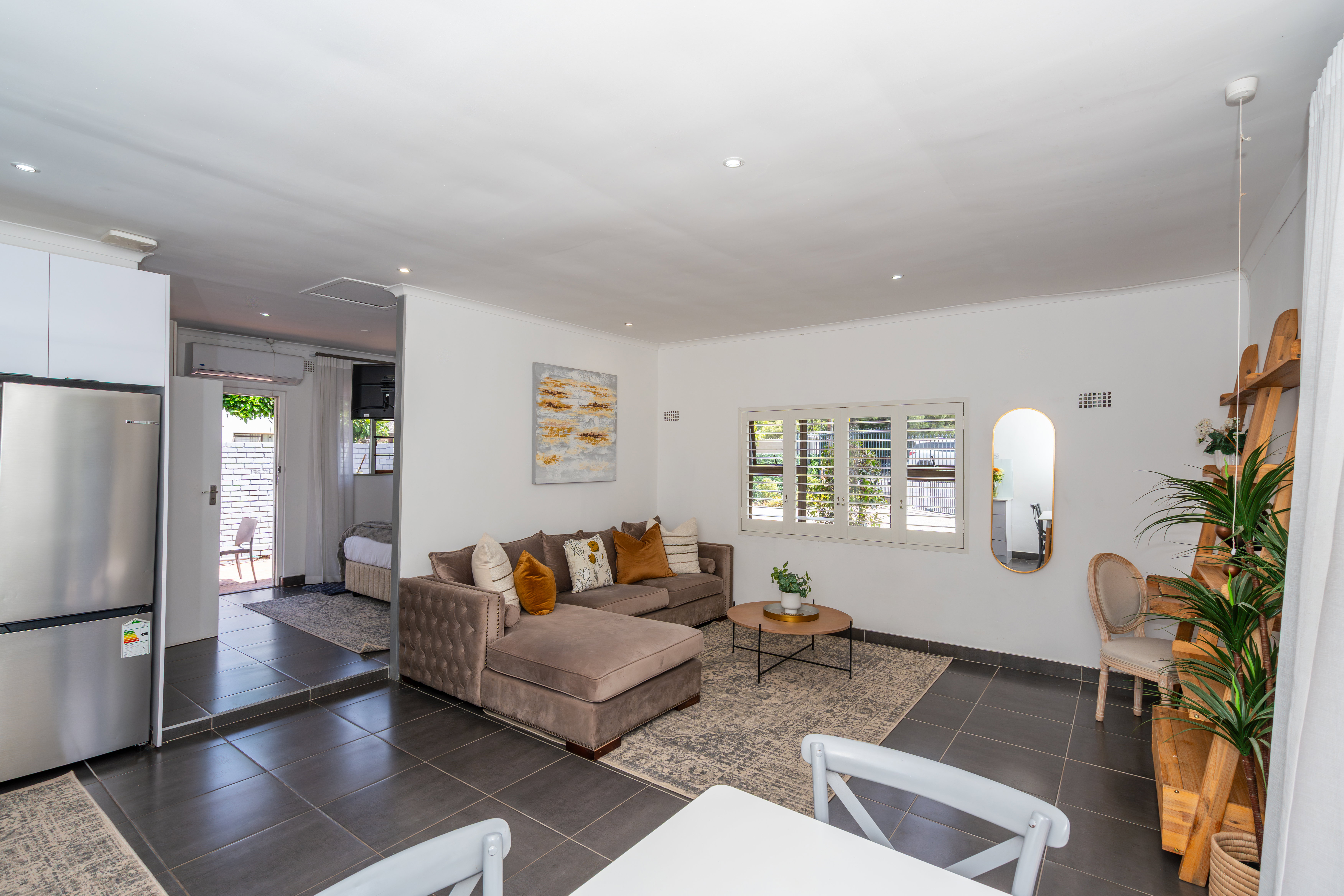 Peony Studio unit