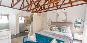 Magnolia King - Honeymoon Unit(Self catering)