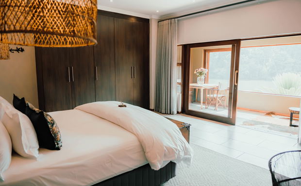 Double Room Double Room