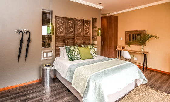 Double Lake Room Bed