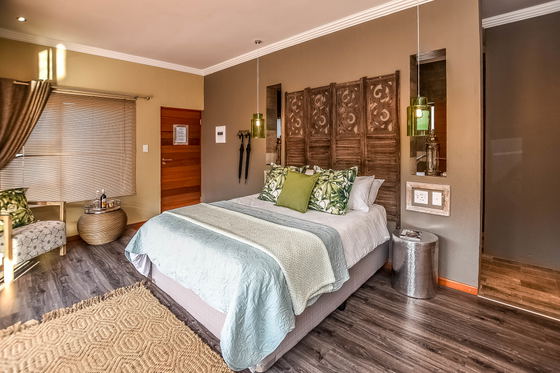 Double Lake Room