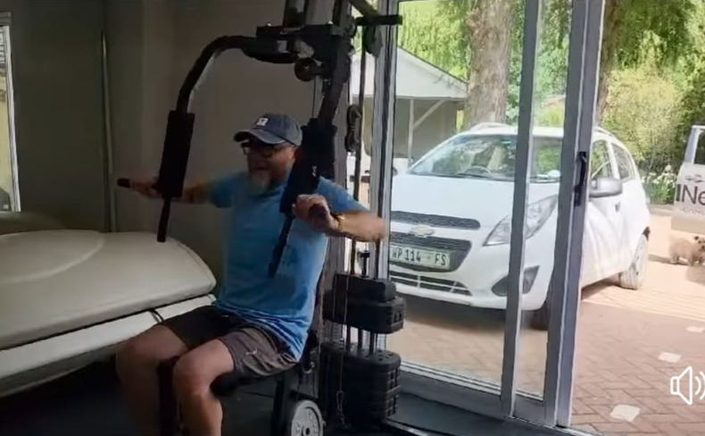 Morne van Huysteen going at it!