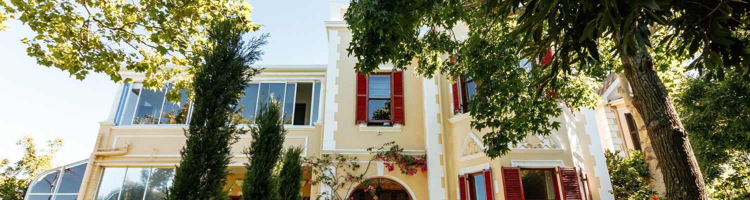 FRONT HOUSE