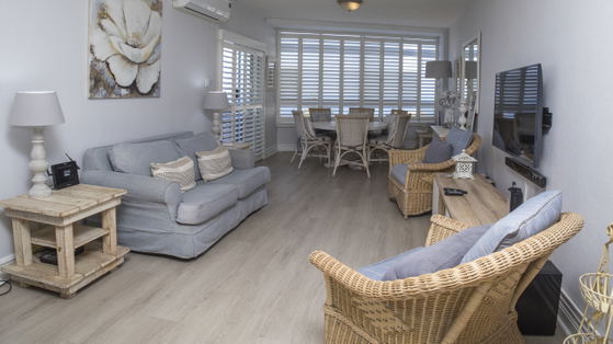 Lounge area