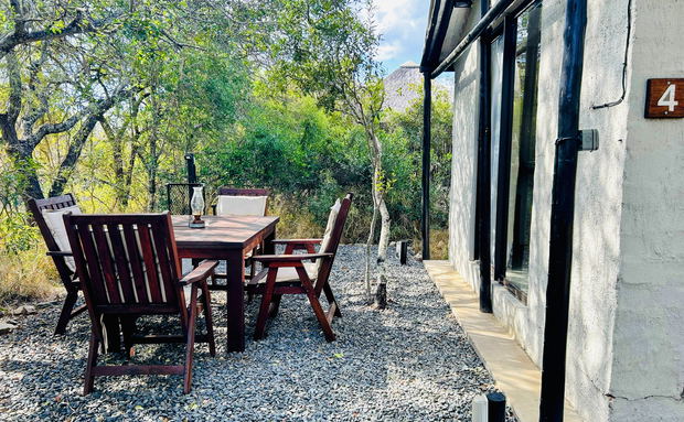Tamboti Bush Lodge 4 Bedroom Double ,Bed Bunk Beds Family Unit Tamboti Bush Lodge 4 Bedroom Double ,Bed Bunk Beds Family Unit