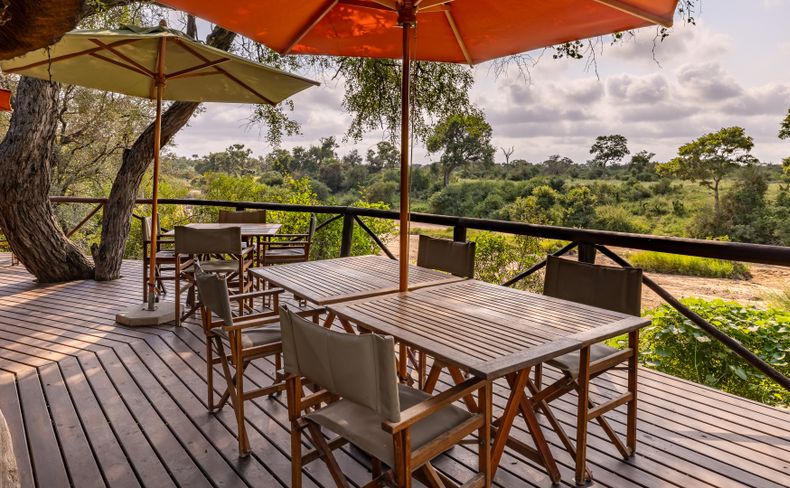 Umlani Bushcamp Bar Deck Umlani Bushcamp Bar Deck