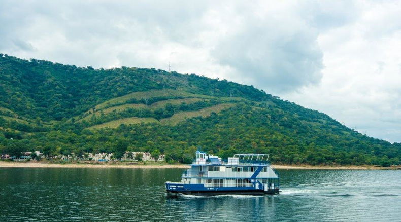 Kariba House Boat Kariba House Boat