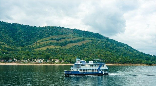 Kariba House Boat