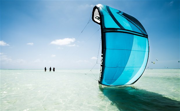 Becaome an IKO Kite surf instructor on Paje Zanzibar in the Indian Ocean