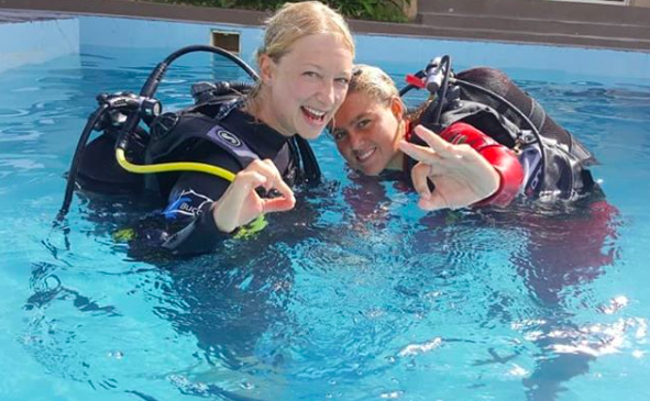 Enjoy scuba diving with Buccaneer Diving