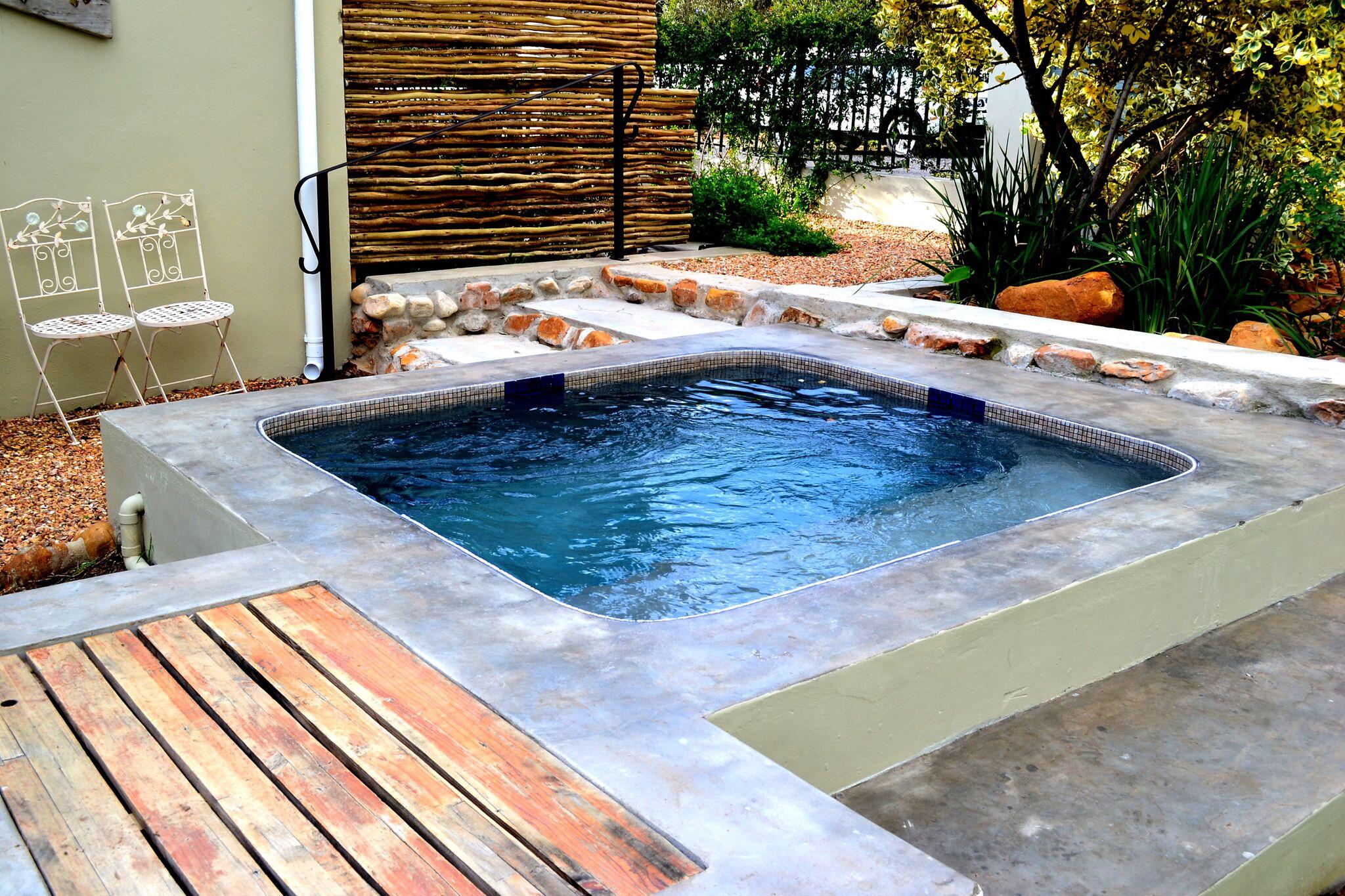 plunge pool
