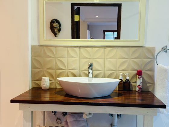 Superior King Suite 3