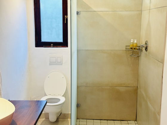 Superior King Suite 3