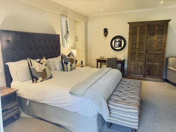 Superior King Suite 5