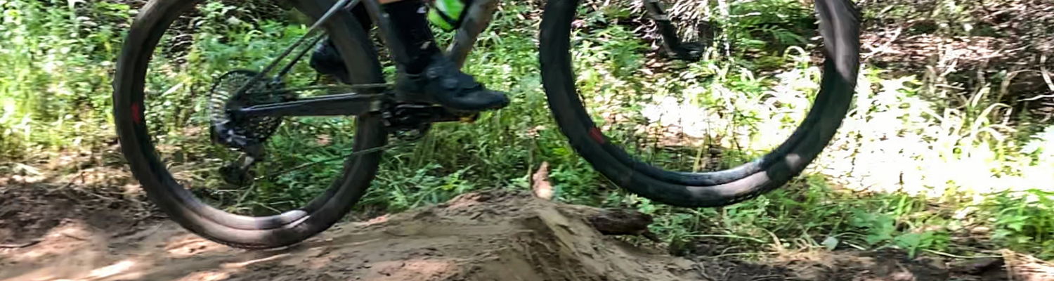 Gkhui Gkhui MTB Challenge jump