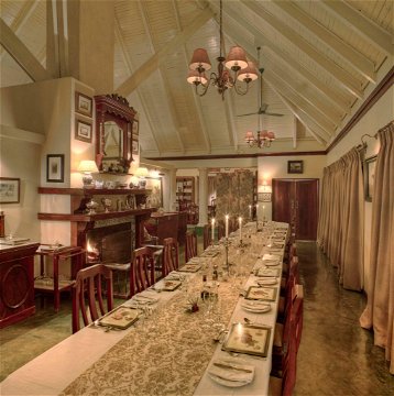 Absorb our elegant Edwardian atmosphere at dinner