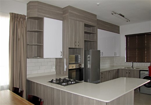 Apartments @ 125 - 2 bedroom unit; fully equipped kitchenette including Continental Breakfast