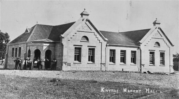 Knysna, Town hall, Market hall, museums