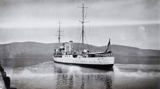 HMS Wallflower on the Knysna Estuary, ca 1925 HMS Wallflower on the Knysna Estuary, ca 1925
