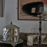 Stereoscope with pictures of the Knysna Heads in Millwood House at the Knysna Museum