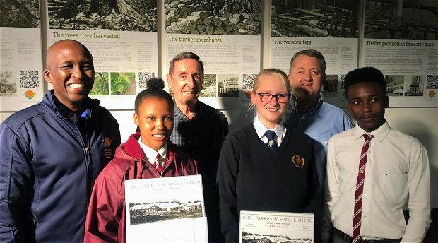 Xola Frans (Knysna Municipality); Latoya Baba (Percy Mdala High Interact Club); Philip Caveney (Knysna Historical Society); Megan Hunter (Knysna High Interact Club); Herb Hunter (Knysna Rotary); Brandmore Sandile Mngcitha (Percy Mdala High Interact Club)