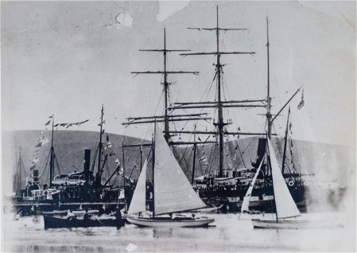 Timber merchants, Knysna, lifestyle. SS Agnar, SS Ingerid, Plettenberg Bay whaler at the government wharf; sailing regatta, early 20th Century