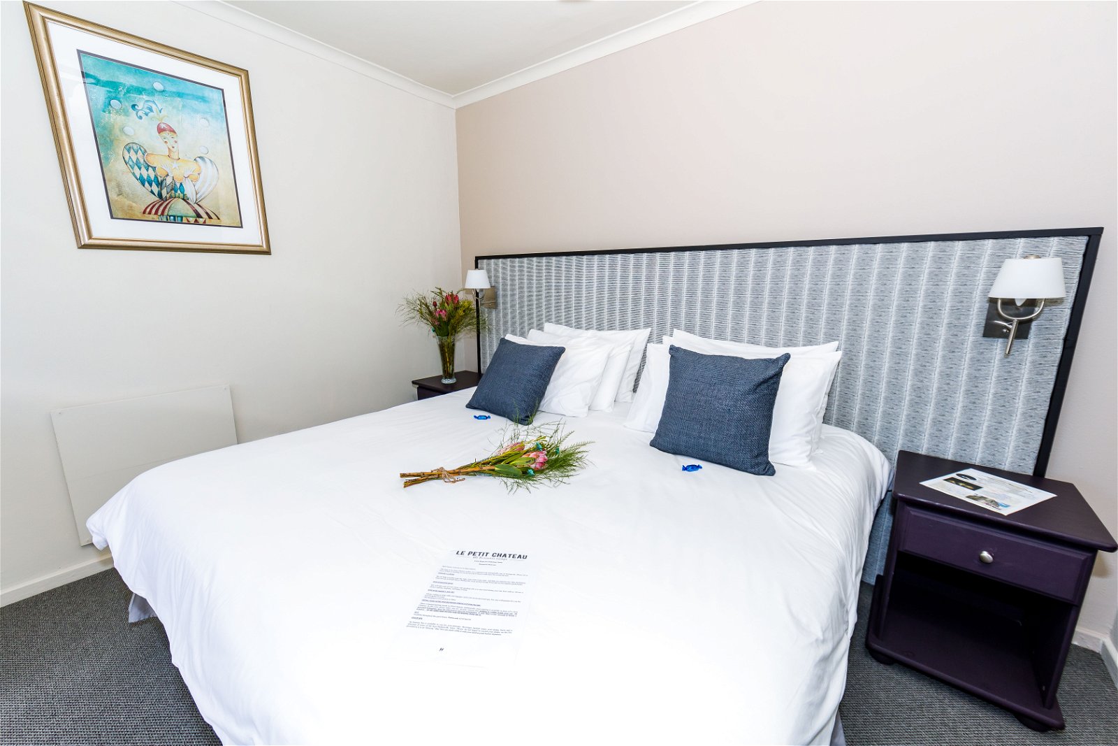 molo lolo, le petit chateau, hotel durbanville, durbanville, cape town, le petit chateau durbanville, hotel cape town