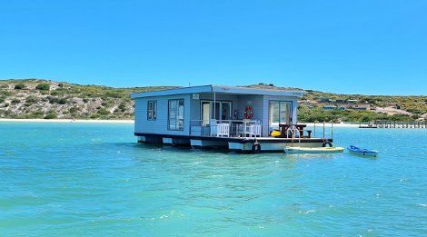 Serenity Houseboat 