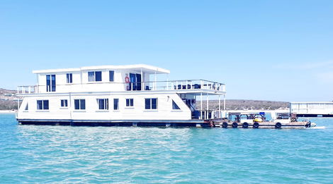 The Nirvana Houseboat (20-Sleeper)