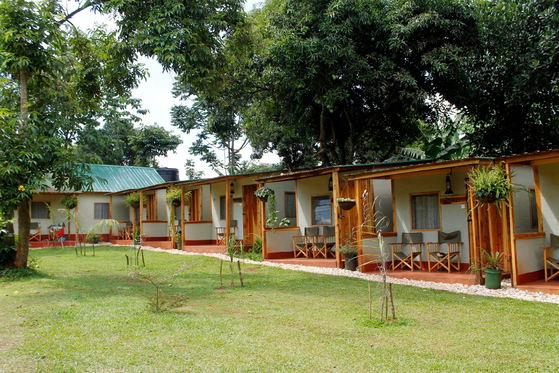 Twin en-suite rooms, Explorers River Camp, Bujagali, Jinja, Uganda Twin en-suite rooms, Explorers River Camp, Bujagali, Jinja, Uganda