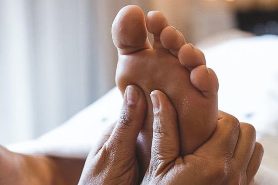 Reflexology, The River Spa, Explorers River Camp, Jinja, Uganda