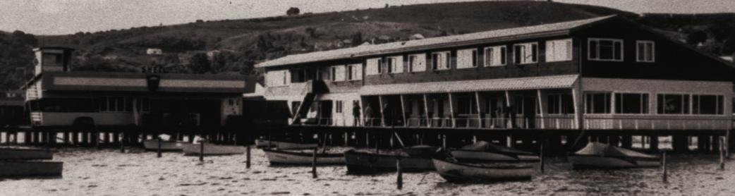 Henties Botel, Knysna. Built by Hentie van Rooyen in 1958, and sold in 1964. Burned to the scuppers by its last owner, Jacobus van As, 1972