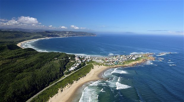 Buffelsbaai, Buffalo Bay, Knysna, South Africa. Author South African Tourism via Wikimedia Commons. Originally published at https://flickr.com/photos/25779097@N08/20324288260. Creative Commons 2.0 generic license