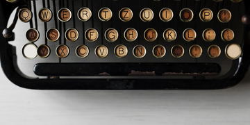 Martin Hatchuel, hand-crafted web text, copy writing, photography, short stories, pillow gifts, Markus Spiske