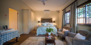 Cottage Standard King Room 3 - with private patio