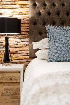 Double Luxury Bedroom - Stone Tools