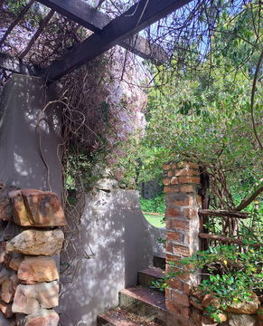 bedroom 3 outdoor shower