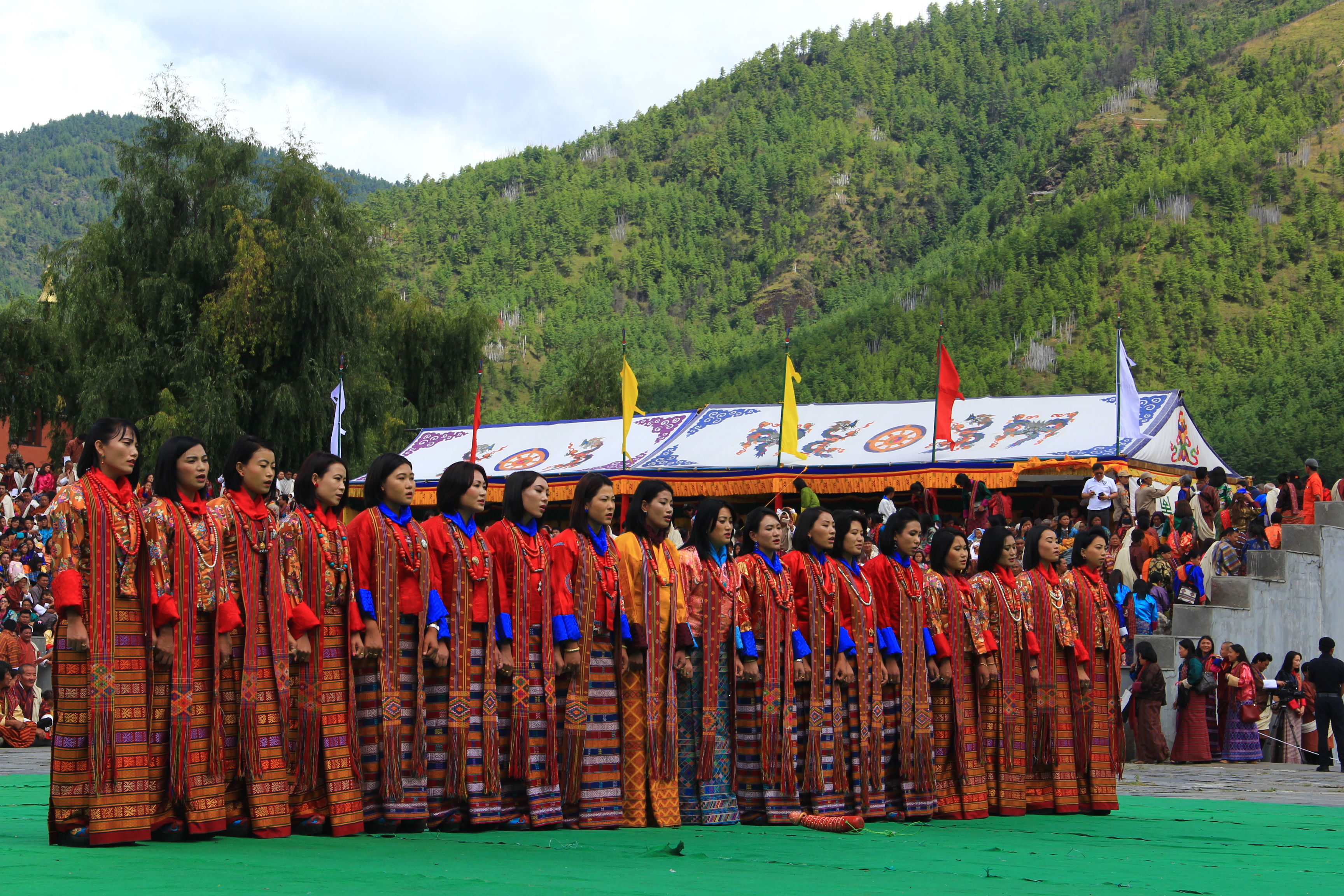 Bhutan Travel Tips, Festival in Bhutan, Bhutan Folk Dancers, Cultural Show, Bhutan Festival