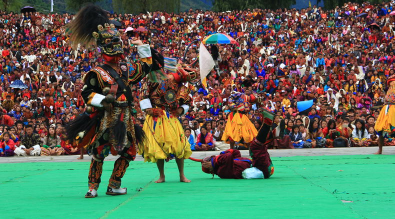 Thimphu Tshechu, Bhutan Festival, Bhutan Travel Tips, Travel Rules to Bhutan, Dressing Code in Bhutan, Dos and Donts While Bhutan Travel Thimphu Tshechu, Bhutan Festival, Bhutan Travel Tips, Travel Rules to Bhutan, Dressing Code in Bhutan, Dos and Donts While Bhutan Travel