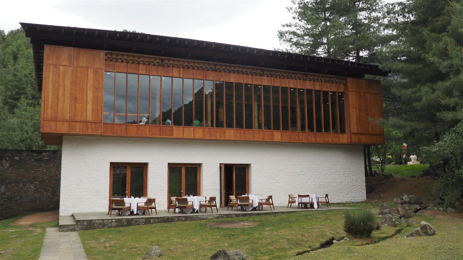 Bhutan Luxury travel, Bhutan Luxury Trips, Bhutan Luxury Tour Packages